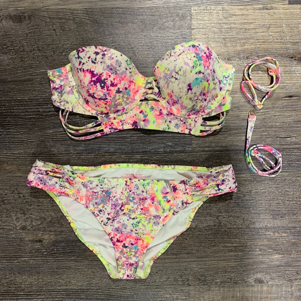 Victoria's Secret - The Knockout Bikini Size M 34B - More like Small Multicolor